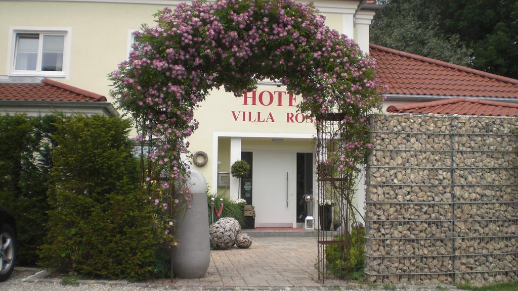 Hotel Villa Rosa Allershausen Exterior photo