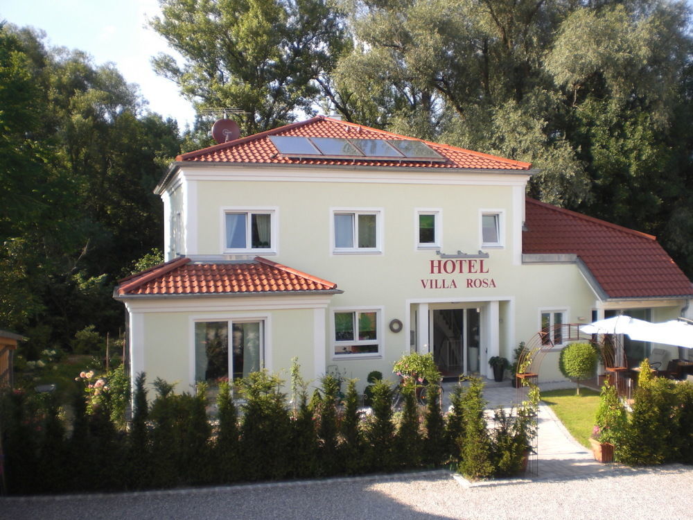Hotel Villa Rosa Allershausen Exterior photo
